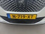 Peugeot e-2008 EV GT Pack 50 kWh 3 Fase | Schuif-/Kanteldak | Stoelverwarming | Alcantara | Adaptive Cruise | Full-LED | Sfeerverlichting | Climate Control | !!