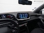 Peugeot 2008 1.2 PureTech Active Sport (APPLE CARPLAY,ACHTERUITRIJCAMERA,CRUISE CONTROL,LANE ASSIST,CLIMATE CONTROL,TOPCONDITIE)