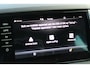 Skoda Karoq 1.5 TSI ACT 150pk Style DSG Automaat / Panorama dak / Navigatie / APP Connect / LM 18 inch / Rondom Camera / LED Matrix / Wegkl trekhaak