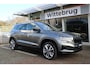 Skoda Karoq 1.5 TSI ACT 150pk Style DSG Automaat / Panorama dak / Navigatie / APP Connect / LM 18 inch / Rondom Camera / LED Matrix / Wegkl trekhaak