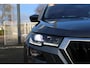 Skoda Karoq 1.5 TSI ACT 150pk Style DSG Automaat / Panorama dak / Navigatie / APP Connect / LM 18 inch / Rondom Camera / LED Matrix / Wegkl trekhaak