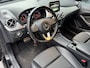 Mercedes-Benz B-klasse 180 Ambition plus 122pk Automaat Navigatie PDC AMG Line