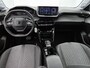 Peugeot 208 Hybrid Allure 100pk | Climate Control | Navigatie | Cruise Control | Parkeersensoren Voor + Achter | LED Koplampen | 16" Lichtmetalen Velgen | Apple Carplay/Android Auto |