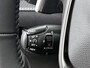 Peugeot 208 Hybrid Allure 100pk | Climate Control | Navigatie | Cruise Control | Parkeersensoren Voor + Achter | LED Koplampen | 16" Lichtmetalen Velgen | Apple Carplay/Android Auto |