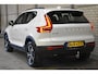Volvo XC40 B4 197PK Plus Dark | Trekhaak | Verwarmbare voorruit | Driver Aw