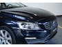 Volvo V60 T2 Automaat Nordic+ | Lederen bekleding | Afneembare trekhaak | 1e eigenaar | Parkeersensoren voor + achter | Parkeerverwarming | Dealeronderhouden | Volvo on Call |High Perfomance Audio