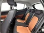 Hyundai i10 1.2i 87pk Automaat | Bluetooth | Parkeersensoren Achter | 14" Lichtmetalen Velgen |