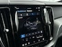 Volvo XC60 T8 Recharge Ultra Black Edition | 21" | Luchtvering | 360 Camera | Bowers & Wilkins | Trekhaak | Panoramadak | Head-up | Full LED | Elektr. verst. stoelen | Sportstoelen