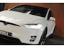 Tesla Model X Dual Motor AWD 7p. 100 kWh Autopilot Leer Navi ACC 360º Stoelverwarming voor & achter Memory Alcantara hemel Climate voor en achter PDC Softclose Afneembare trekhaak 22 inch LM velgen BTW auto