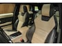 Land Rover Range Rover Evoque 2.0 TD4 Panodak HUD Leer Camera Elektr. achterklep Navi Climate voor & achter Lederen dashboard Sfeerverlichting Stoelventilatie Memory seats Massagestoelen Zwart hemelbekleding Stoelverwarming voor & achter Keyless Entry & Go LM velgen