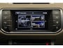 Land Rover Range Rover Evoque 2.0 TD4 Panodak HUD Leer Camera Elektr. achterklep Navi Climate voor & achter Lederen dashboard Sfeerverlichting Stoelventilatie Memory seats Massagestoelen Zwart hemelbekleding Stoelverwarming voor & achter Keyless Entry & Go LM velgen