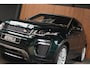 Land Rover Range Rover Evoque 2.0 TD4 Panodak HUD Leer Camera Elektr. achterklep Navi Climate voor & achter Lederen dashboard Sfeerverlichting Stoelventilatie Memory seats Massagestoelen Zwart hemelbekleding Stoelverwarming voor & achter Keyless Entry & Go LM velgen