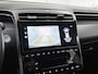 Hyundai Tucson 1.6 HEV Comfort 230pk Automaat | Trekhaak | Adaptieve Cruise Control | Navigatie | Climate Control | Achteruitrijcamera | Keyless Entry/Start | Draadloze Telefoonlader | 19" Lichtmetalen Velgen | Verwarmbare Voorstoelen | Apple Carplay/Android Auto |