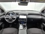 Hyundai Tucson 1.6 HEV Comfort 230pk Automaat | Trekhaak | Adaptieve Cruise Control | Navigatie | Climate Control | Achteruitrijcamera | Keyless Entry/Start | Draadloze Telefoonlader | 19" Lichtmetalen Velgen | Verwarmbare Voorstoelen | Apple Carplay/Android Auto |