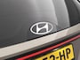 Hyundai Tucson 1.6 HEV Comfort 230pk Automaat | Trekhaak | Adaptieve Cruise Control | Navigatie | Climate Control | Achteruitrijcamera | Keyless Entry/Start | Draadloze Telefoonlader | 19" Lichtmetalen Velgen | Verwarmbare Voorstoelen | Apple Carplay/Android Auto |