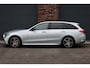 Mercedes-Benz C-klasse Estate 300 e AMG Line Aut9 | Panoramadak | Distronic | Memory | Trekhaak | Leder | Camera | Sfeerverlichting | Dodehoekassistent | Stoelverwarming | High Perf. LED |