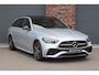 Mercedes-Benz C-klasse Estate 300 e AMG Line Aut9 | Panoramadak | Distronic | Memory | Trekhaak | Leder | Camera | Sfeerverlichting | Dodehoekassistent | Stoelverwarming | High Perf. LED |