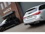 Mercedes-Benz C-klasse Estate 300 e AMG Line Aut9 | Panoramadak | Distronic | Memory | Trekhaak | Leder | Camera | Sfeerverlichting | Dodehoekassistent | Stoelverwarming | High Perf. LED |