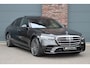 Mercedes-Benz S-klasse 580 e 4MATIC Lang AMG Line | Airmatic | Achterasbesturing | Chauffeurspakket | Distronic+ | Memory | Stoelventilatie V+A | Burmester | Soft-Close | Digital Light | Vlakkenverwarming | HUD |