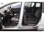Mazda 5 1.8 Executive rijdt prima, paar deuken