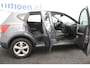 Nissan Qashqai 1.6 Acenta keurige SUV met trekhaak en pano