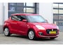Suzuki Swift 1.2 Select | Adapt. Cruise | Trekhaak | Rijklaarprijs! | 12 Maanden Garantie | Onderhoudsbeurt | Nieuwe APK | Mobiliteitservice |