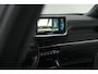 Peugeot e-2008 EV GT Pack 50 kWh | Schuif-/Kanteldak | Adaptieve Cruise Control | Camera  | Dodehoekdetectie | SOH=92,5%