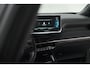 Peugeot e-2008 EV GT Pack 50 kWh | Schuif-/Kanteldak | Adaptieve Cruise Control | Camera  | Dodehoekdetectie | SOH=92,5%