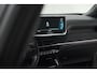 Peugeot e-2008 EV GT Pack 50 kWh | Schuif-/Kanteldak | Adaptieve Cruise Control | Camera  | Dodehoekdetectie | SOH=92,5%