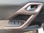 Peugeot 2008 1.2 VTi Allure Pack Premium Plus Ecc Cruisecontrol Panoramadak Carplay Leer/Stof Xenon Pdc Lm Velgen Trekhaak
