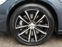 Volvo V60 2.0 T6 Plug-in hybrid AWD Plus Dark Automaat / 360* camera / Trekhaak / Verwarmd voorruit / Long range accu / All season banden
