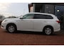 Mitsubishi Outlander 2.0 PHEV *Business* | Camera | Cruise & Climate Control | Navigatie | Privacy | Bluetooth | Half-Leder | Orig.NL |
