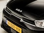 Kia Rio 1.0 T-GDi MHEV DynamicLine (APPLE CARPLAY, NAVIGATIE, CAMERA, KEYLESS, SPORTSTOELEN, LED KOPLAMPEN, GETINT GLAS, NIEUWE APK, NIEUWSTAAT)