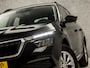 Skoda Kamiq 1.0 TSI Sport (APPLE CARPLAY, CRUISE, LED KOPLAMPEN, SPORTSTOELEN, LM VELGEN, LANE ASSIST, ARMSTEUN, BLUETOOTH, NIEUWE APK, NIEUWSTAAT)