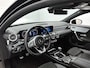 Mercedes-Benz A-klasse 160 Business Solution AMG Nightpakket | Trekhaak | Sfeerverlichting | Augmented Reality | Led | Parkeerpakket met Camera | Inclusief 24 maanden Mercedes-Benz Certified garantie voor Europa.