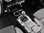 Mercedes-Benz A-klasse 160 Business Solution AMG Nightpakket | Trekhaak | Sfeerverlichting | Augmented Reality | Led | Parkeerpakket met Camera | Inclusief 24 maanden Mercedes-Benz Certified garantie voor Europa.