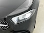Mercedes-Benz A-klasse 160 Business Solution AMG Nightpakket | Trekhaak | Sfeerverlichting | Augmented Reality | Led | Parkeerpakket met Camera | Inclusief 24 maanden Mercedes-Benz Certified garantie voor Europa.