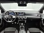 Mercedes-Benz A-klasse 160 Business Solution AMG Nightpakket | Trekhaak | Sfeerverlichting | Augmented Reality | Led | Parkeerpakket met Camera | Inclusief 24 maanden Mercedes-Benz Certified garantie voor Europa.