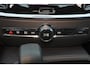 Volvo V60 T6 Recharge AWD Plus Dark - IntelliSafe Assist & Surround - 360º Camera - Harman/Kardon audio - Adaptieve LED koplampen - Verwarmde voorstoelen, stuur & achterbank - Parkeersensoren voor & achter - Elektr. bedienb. voorstoelen met geheugen - Extra getint glas - Elektr. inklapbare trekhaak - 19' LMV