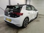 Volkswagen ID.3 First 58 kWh Navigatie Apple Carplay/Android Auto Adaptive Cruise Control Parkeersensoren Stoel- en stuurverwarming Lichtmetalen velgen Climate Control