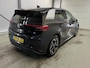 Volkswagen ID.3 First Plus 58 kWh Navigatie Apple Carplay/Android Auto Adaptive Cruise Control Camera Parkeersensoren Stoel- en stuurverwarming Lichtmetalen velgen Climate Control