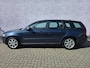 Volvo V50 2.0 | Trekhaak | Volvo dealer onderhouden | Lederen bekleding | Multifunctioneel stuurwiel | Airconditioning | Cruise control | Bluetooth telefoonverbinding | CD speler |