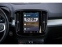 Volvo XC40 2.0 B4 Plus Dark | Trekhaak | Adaptive Cruise Control | Dode hoek detectie BLIS | Harman/Kardon audio | Elektrische stoelverstelling | Stoel- en stuurverwarming | Verwarmde Voorruit |