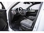 Volvo XC40 2.0 B4 Plus Dark | Trekhaak | Adaptive Cruise Control | Dode hoek detectie BLIS | Harman/Kardon audio | Elektrische stoelverstelling | Stoel- en stuurverwarming | Verwarmde Voorruit |