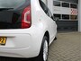 Volkswagen Up! 1.0 60PK High up! /AIRCO/Stoelverwarming/CV/15'LM/ISOFIX/Mistlampen/AUX/Elek. ramen!