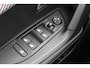 Peugeot 2008 1.2 HYBRID 136PK ALLURE AUTOMAAT / NAVI / LEDER / CLIMA / LED / PDC / 17" LMV / CRUISECONTROL / 1E EIGENAAR / NIEUWSTAAT !!
