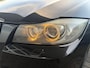 BMW 3-Serie Touring 330i High Executive/ MEENEEMPRIJS!
