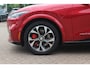 Ford Mustang Mach-E Extended AWD 98 kWh / SoH 94.1% / Trekhaak / Panoramadak / Camera / Leder / 19'' / B&O / Keyless / DAB / Dodehoek / ACC / Navigatie / Sfeerverlichting / Stoelverwarming
