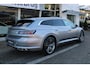 Volkswagen Arteon Shooting Brake 1.4 TSI eHybrid R-Line Business / Panorama dak / LM 18 inch / Navigatie Pro / Head up display / Park Assist / Camera