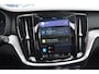 Volvo V60 T6 350pk Autmomaat Recharge AWD Plus Bright Pilot assist / Adaptive cruise control / Elektrische achterklep / Panoramadak / Keyless entry / Google services / Lederen bekleding /